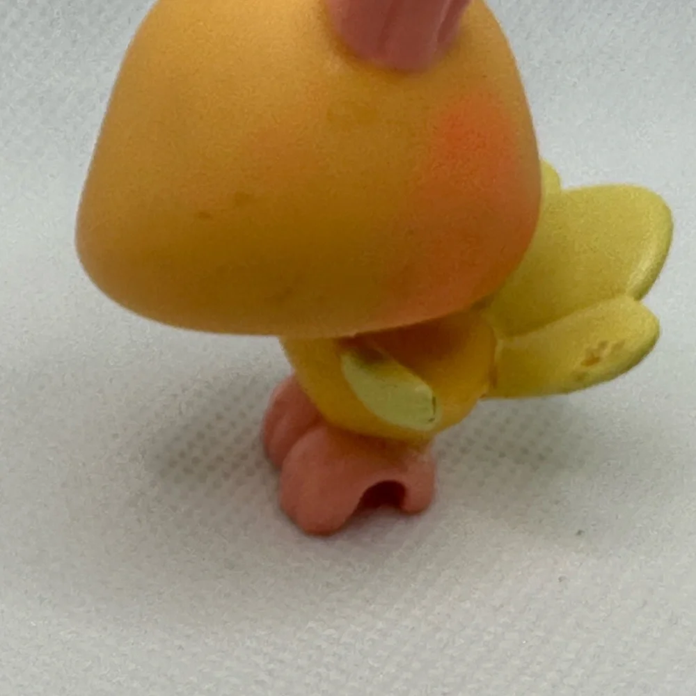 Orange and Yellow Pastel Peacock‎ Bird Littlest Pet Shop.  Guaranteed authentic